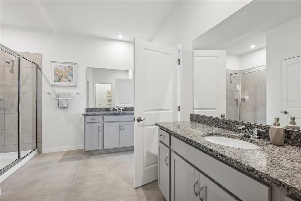 For Sale: $354,990 (4 beds, 2 baths, 2277 Square Feet)