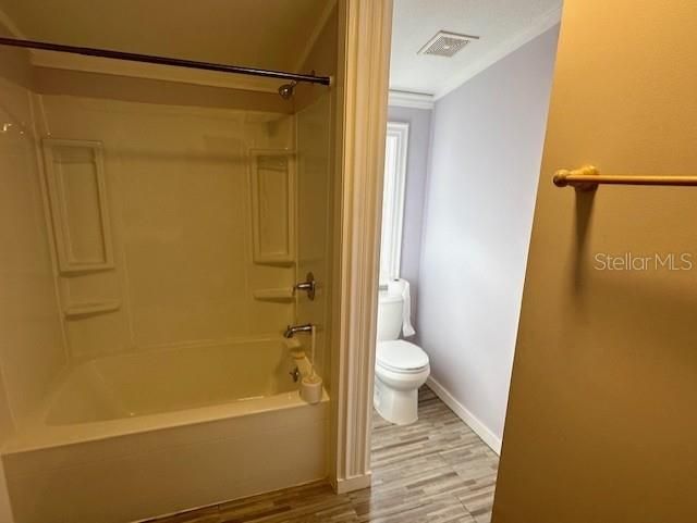 For Sale: $209,000 (4 beds, 2 baths, 1344 Square Feet)