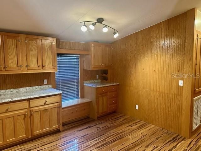 For Sale: $209,000 (4 beds, 2 baths, 1344 Square Feet)