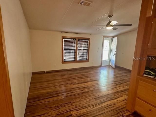 For Sale: $209,000 (4 beds, 2 baths, 1344 Square Feet)
