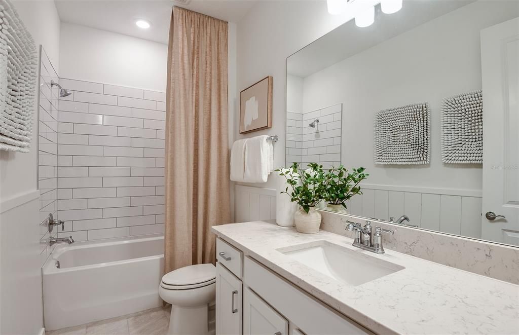 En Venta: $564,050 (4 camas, 3 baños, 2503 Pies cuadrados)