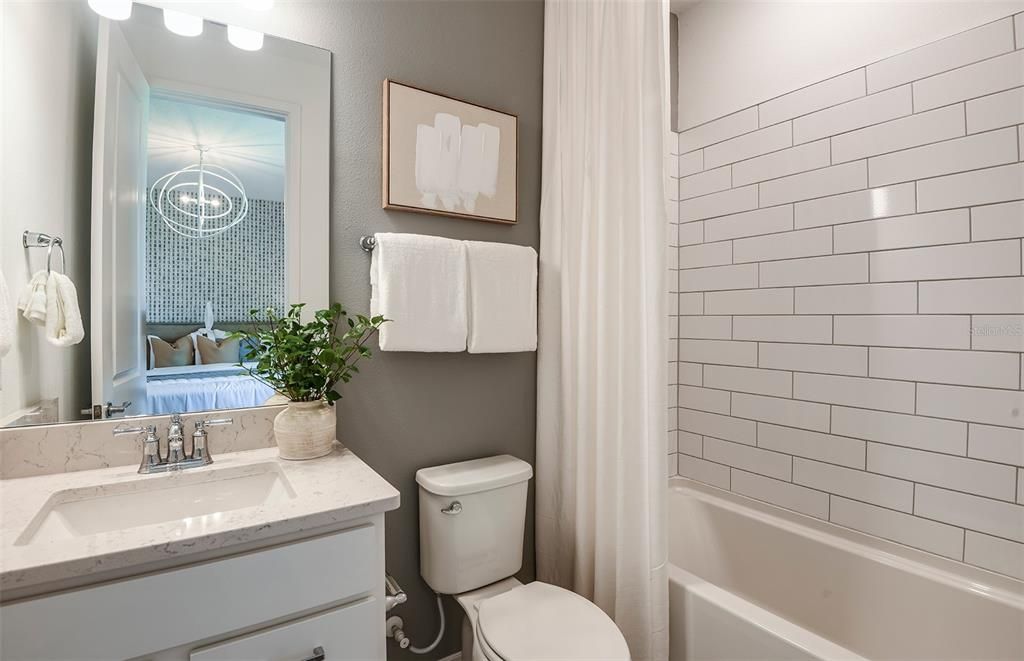 En Venta: $564,050 (4 camas, 3 baños, 2503 Pies cuadrados)