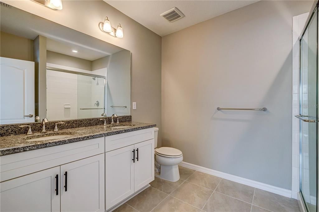 En Venta: $280,000 (3 camas, 2 baños, 1822 Pies cuadrados)