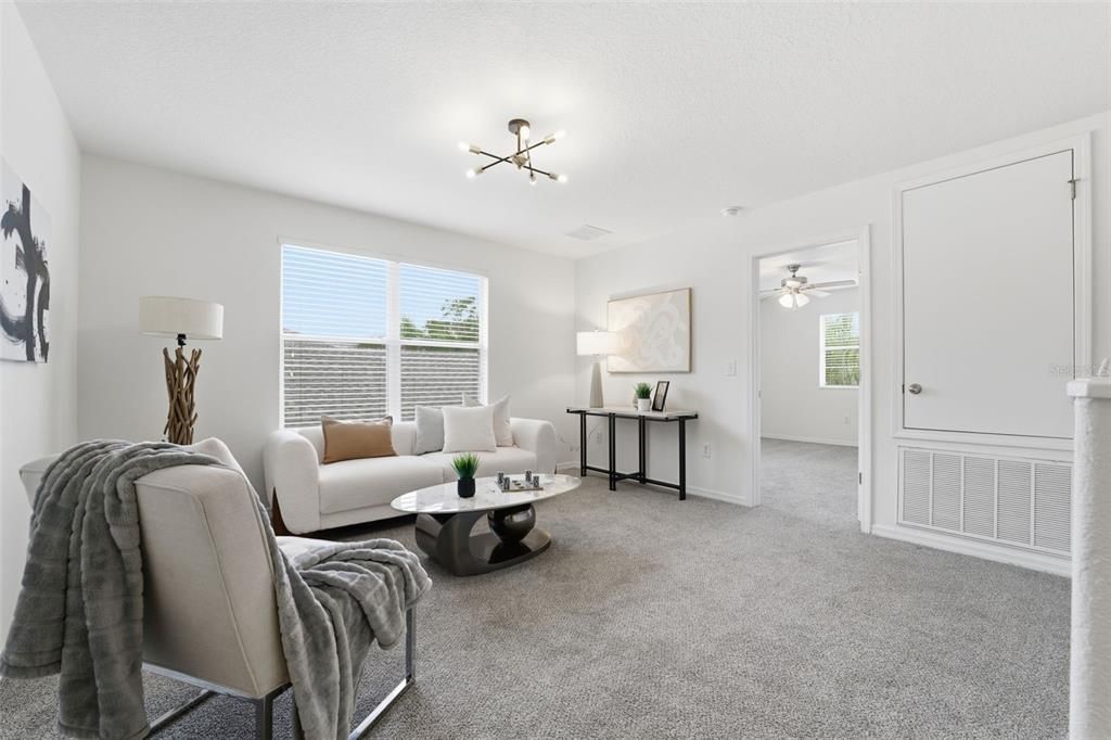 For Sale: $359,900 (5 beds, 2 baths, 2200 Square Feet)