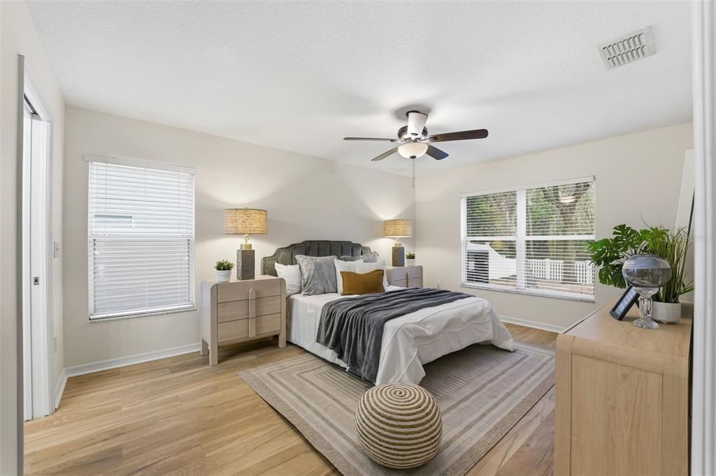 For Sale: $359,900 (5 beds, 2 baths, 2200 Square Feet)