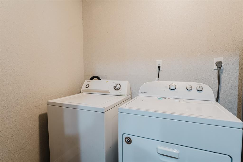 For Sale: $350,000 (3 beds, 2 baths, 2142 Square Feet)