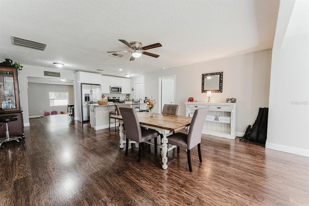 For Sale: $350,000 (3 beds, 2 baths, 2142 Square Feet)