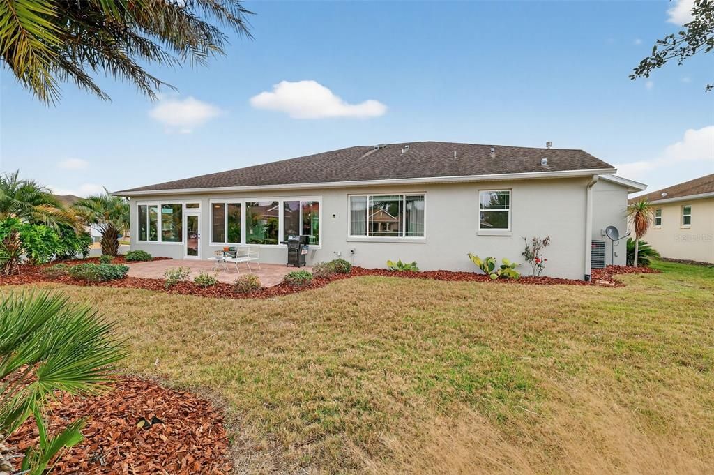 En Venta: $450,000 (3 camas, 3 baños, 2215 Pies cuadrados)