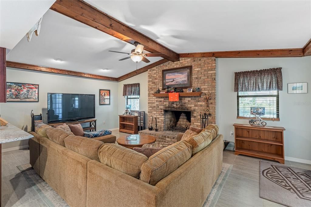 For Sale: $609,000 (3 beds, 2 baths, 2181 Square Feet)