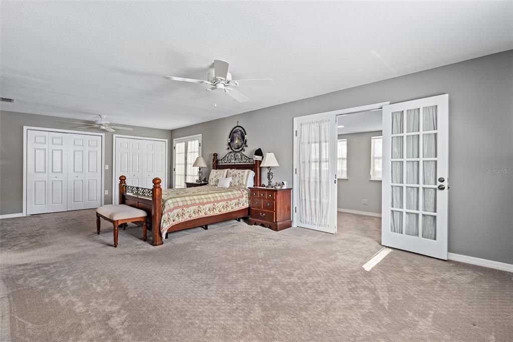 For Sale: $609,000 (3 beds, 2 baths, 2181 Square Feet)