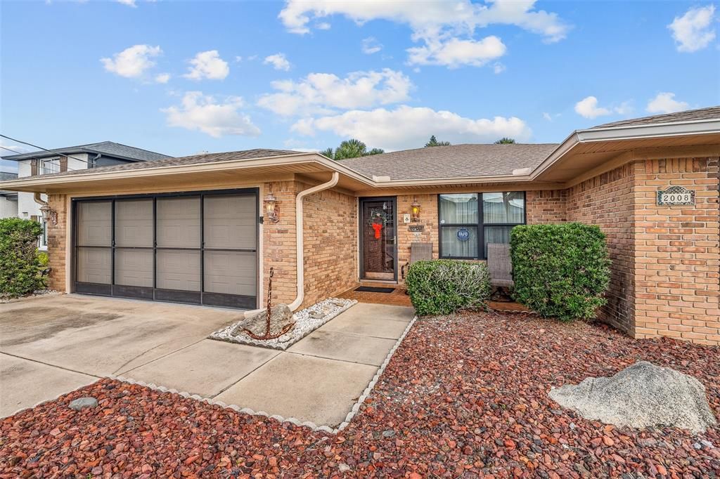 For Sale: $609,000 (3 beds, 2 baths, 2181 Square Feet)