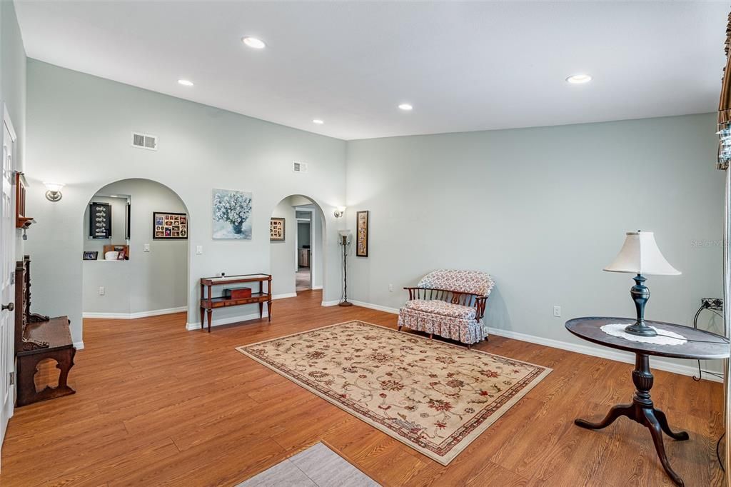 For Sale: $609,000 (3 beds, 2 baths, 2181 Square Feet)