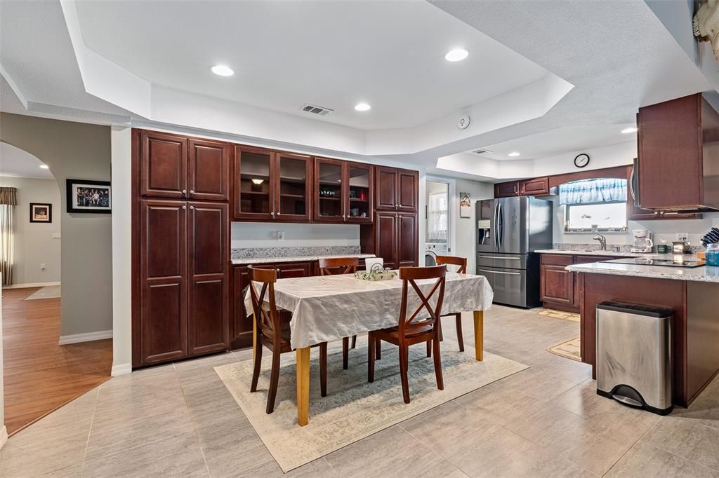 For Sale: $609,000 (3 beds, 2 baths, 2181 Square Feet)