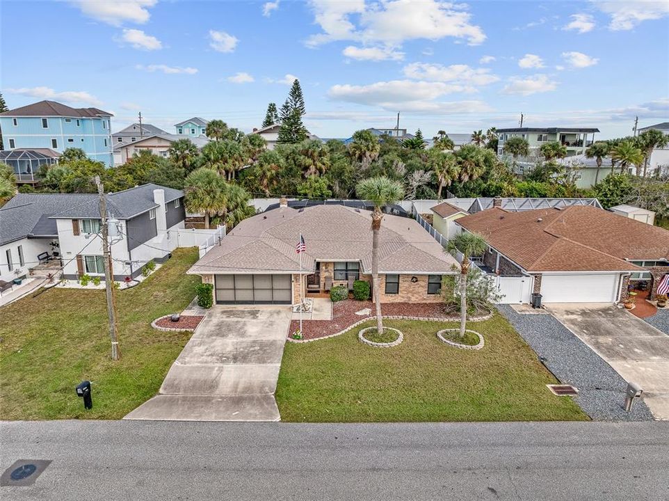 For Sale: $609,000 (3 beds, 2 baths, 2181 Square Feet)