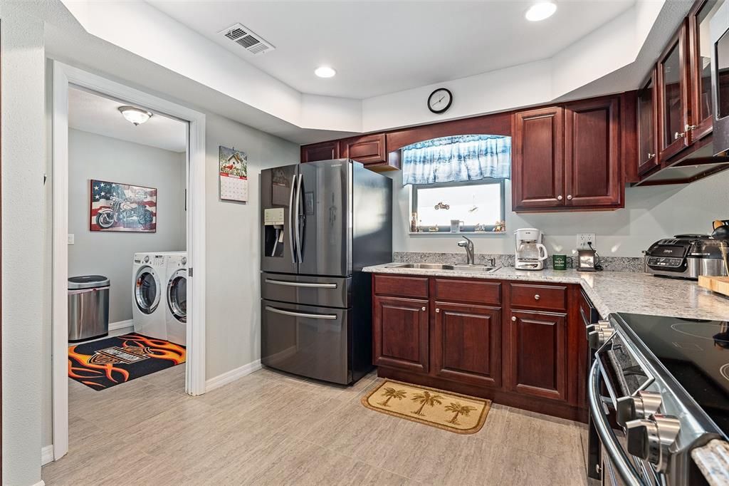 For Sale: $609,000 (3 beds, 2 baths, 2181 Square Feet)