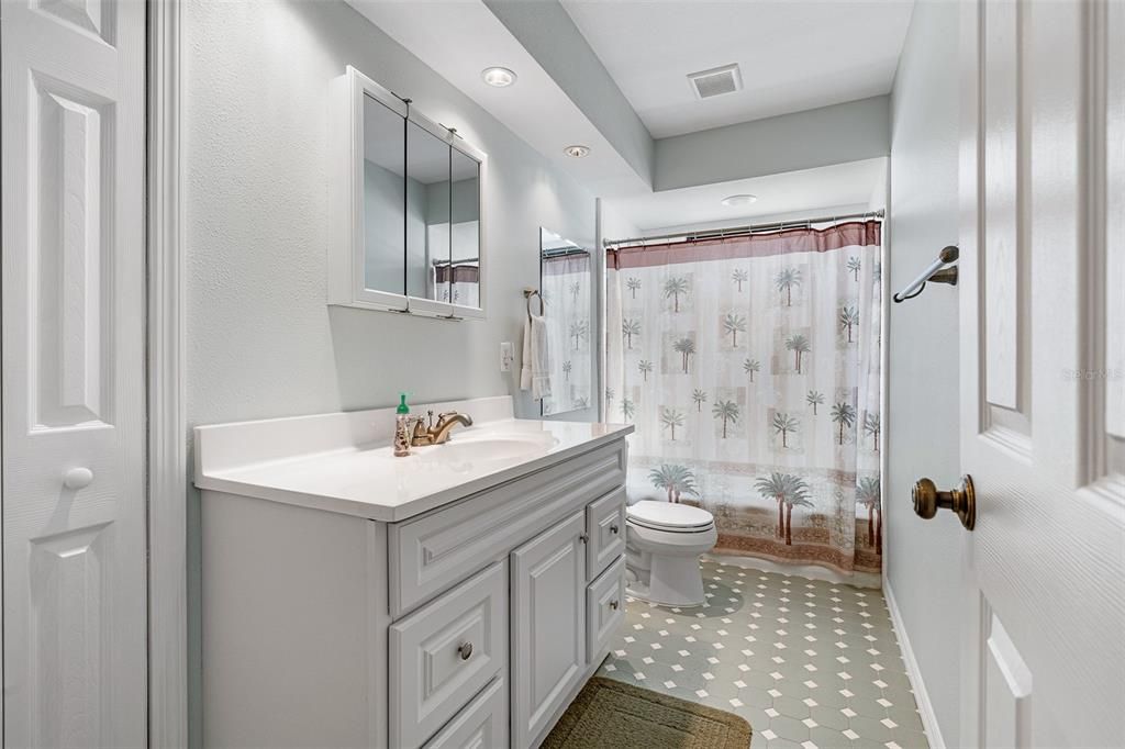 For Sale: $609,000 (3 beds, 2 baths, 2181 Square Feet)