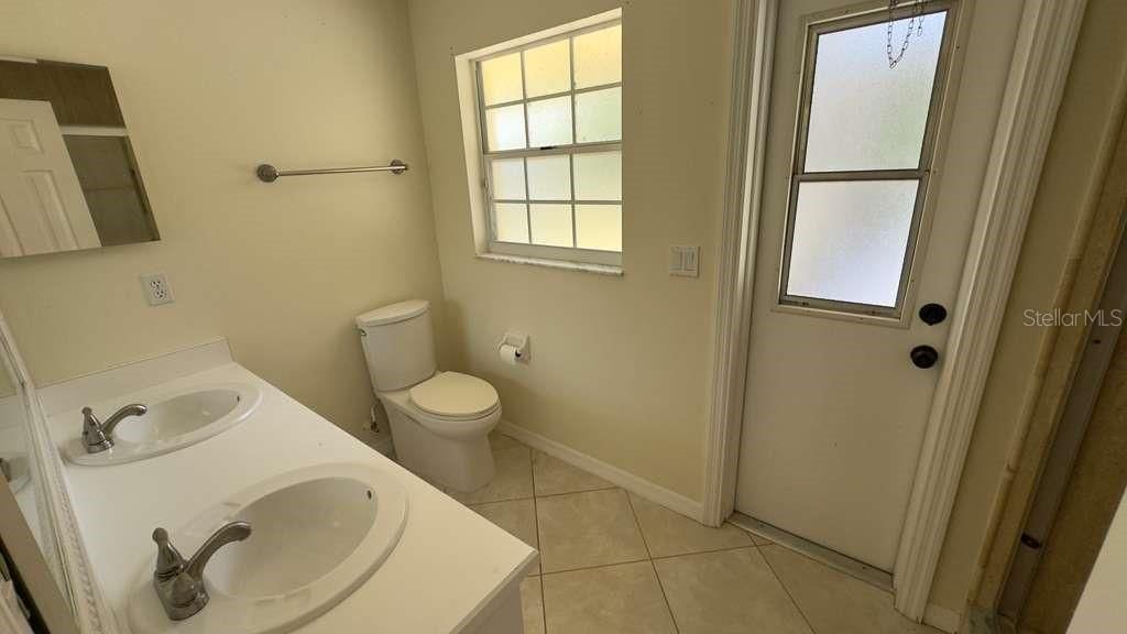 出租: $3,450 (3 贝兹, 2 浴室, 2051 平方英尺)