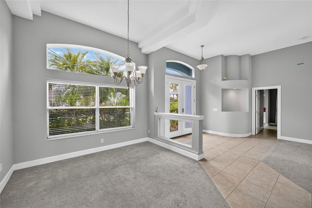 出租: $3,100 (3 贝兹, 2 浴室, 2127 平方英尺)