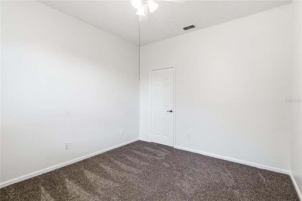 Activo con contrato: $719,990 (5 camas, 3 baños, 2762 Pies cuadrados)