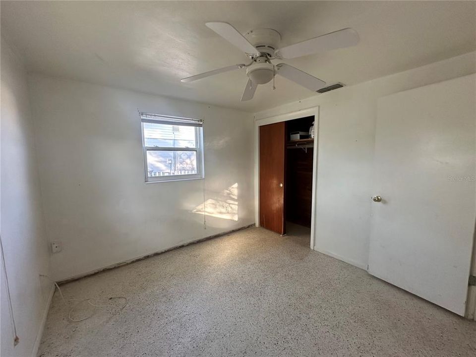 For Sale: $194,900 (2 beds, 2 baths, 936 Square Feet)