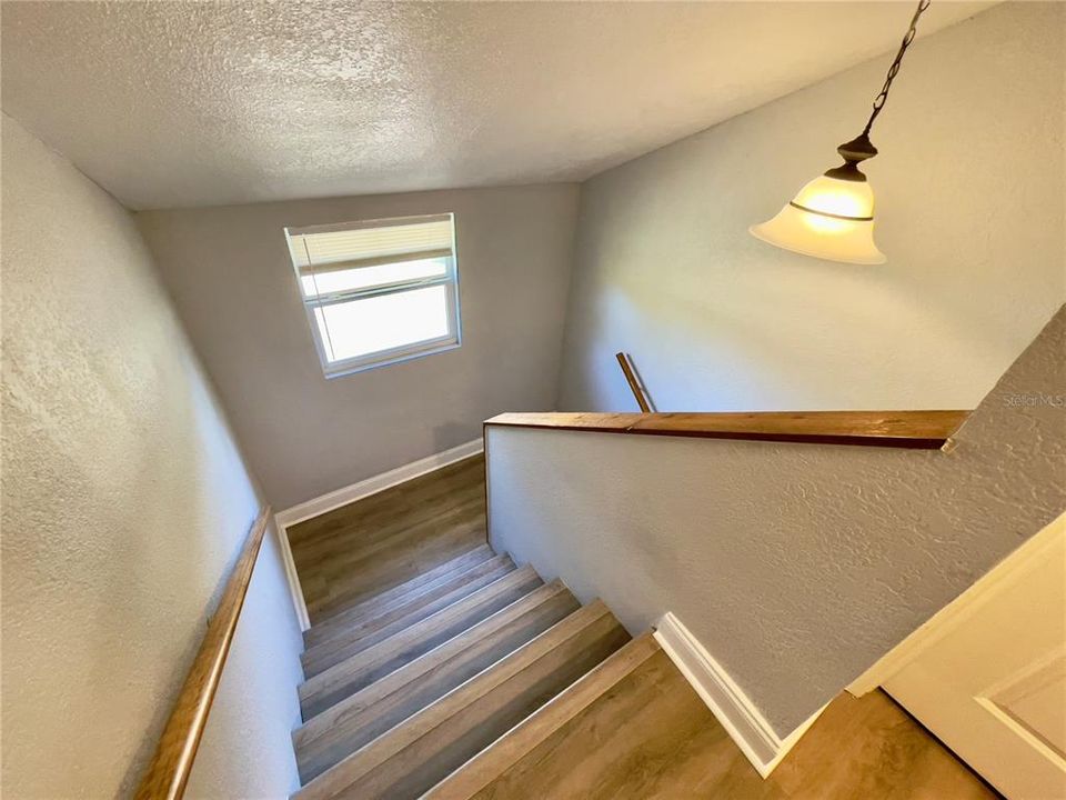 出租: $2,325 (4 贝兹, 3 浴室, 1668 平方英尺)