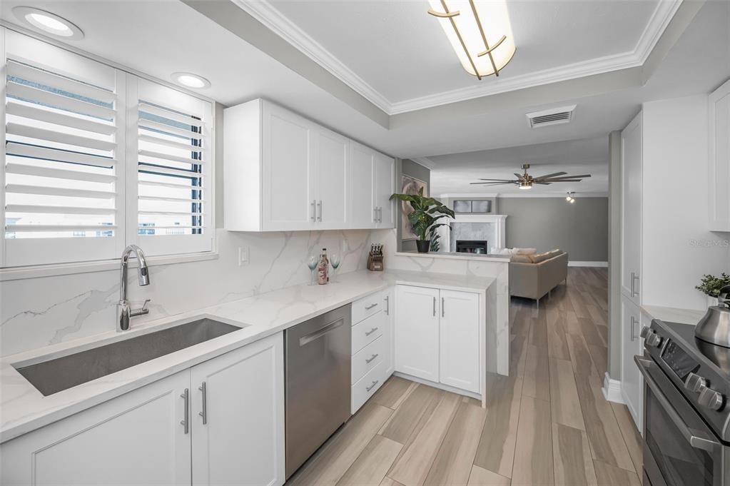 待售: $1,175,000 (2 贝兹, 2 浴室, 1840 平方英尺)