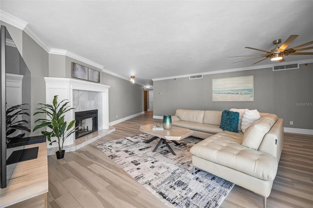 待售: $1,175,000 (2 贝兹, 2 浴室, 1840 平方英尺)