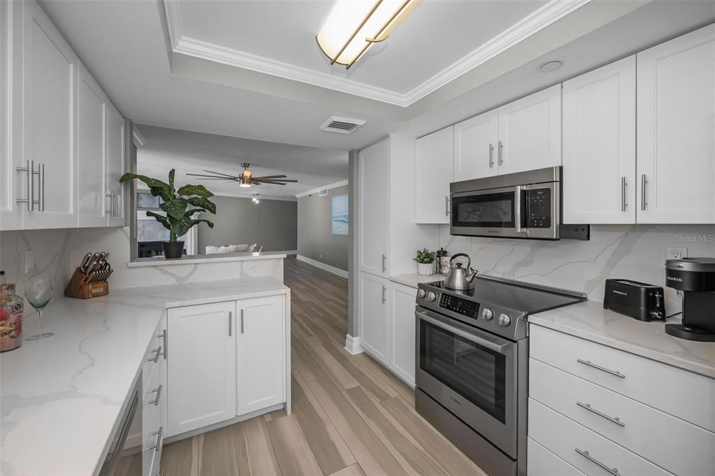 待售: $1,175,000 (2 贝兹, 2 浴室, 1840 平方英尺)