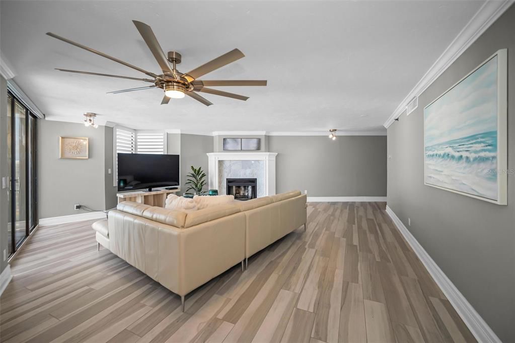 待售: $1,175,000 (2 贝兹, 2 浴室, 1840 平方英尺)