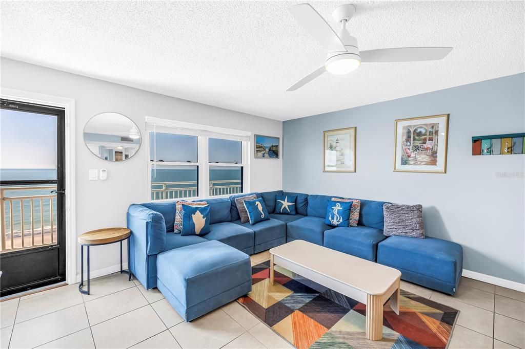 For Sale: $899,000 (3 beds, 2 baths, 1180 Square Feet)