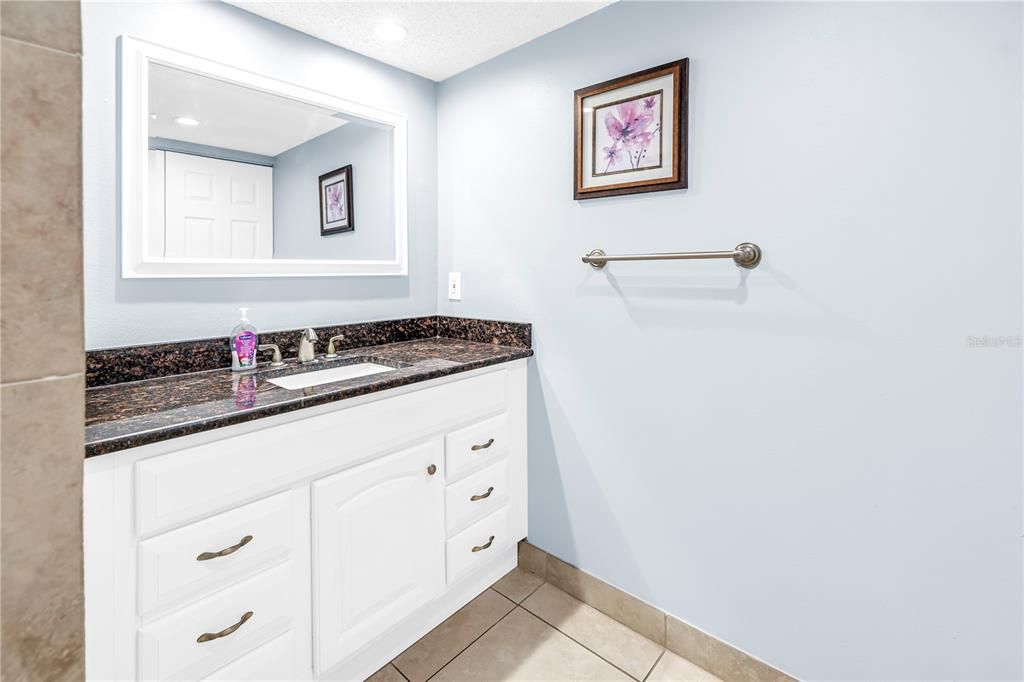 For Sale: $899,000 (3 beds, 2 baths, 1180 Square Feet)