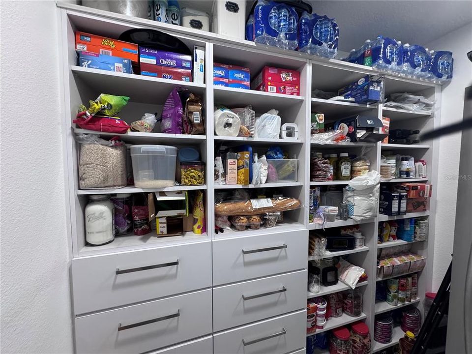 待售: $490,000 (5 贝兹, 3 浴室, 2164 平方英尺)