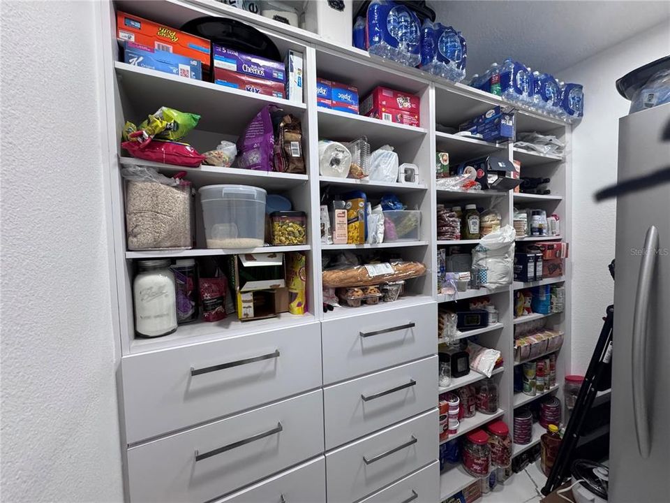 待售: $490,000 (5 贝兹, 3 浴室, 2164 平方英尺)