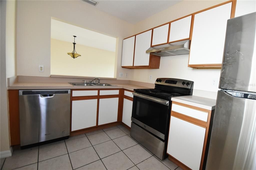 For Sale: $174,900 (3 beds, 2 baths, 1151 Square Feet)