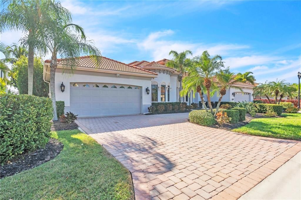 En Venta: $2,500,000 (4 camas, 4 baños, 4775 Pies cuadrados)