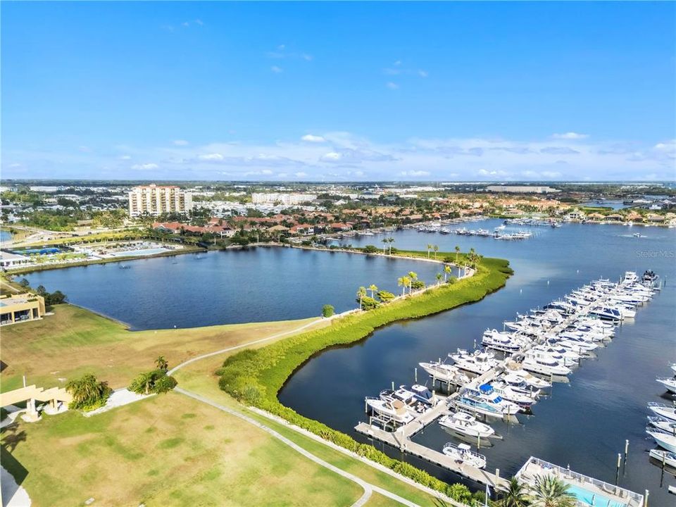 En Venta: $2,500,000 (4 camas, 4 baños, 4775 Pies cuadrados)