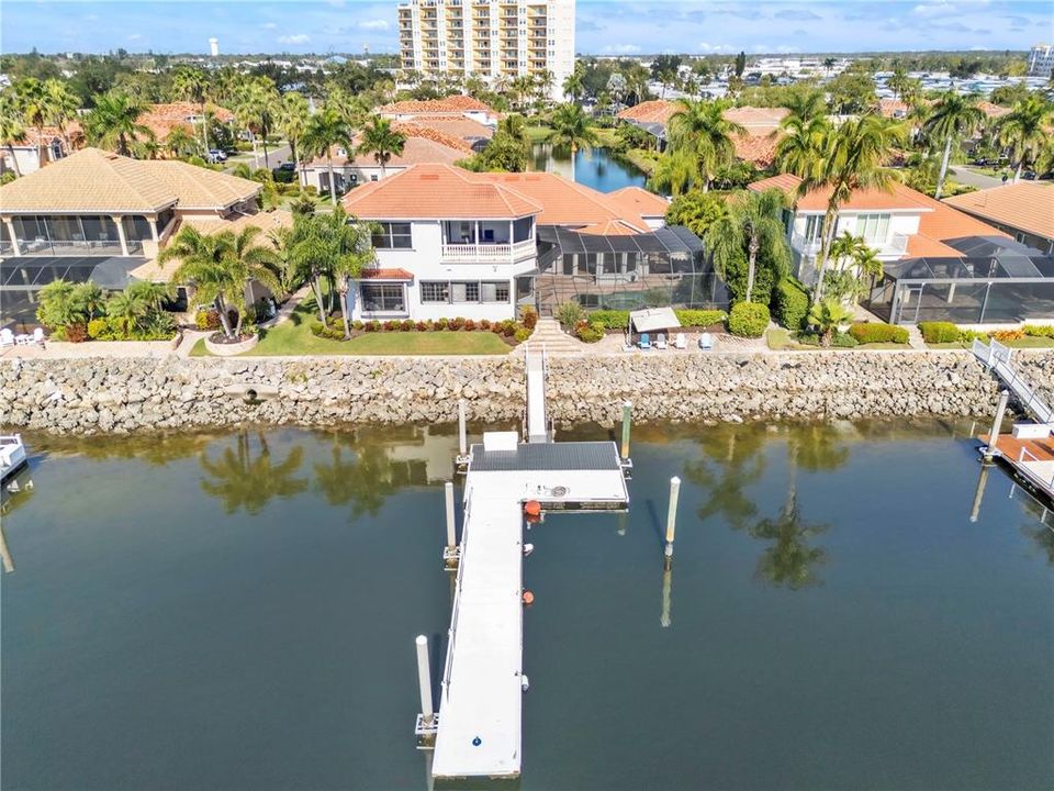 En Venta: $2,500,000 (4 camas, 4 baños, 4775 Pies cuadrados)