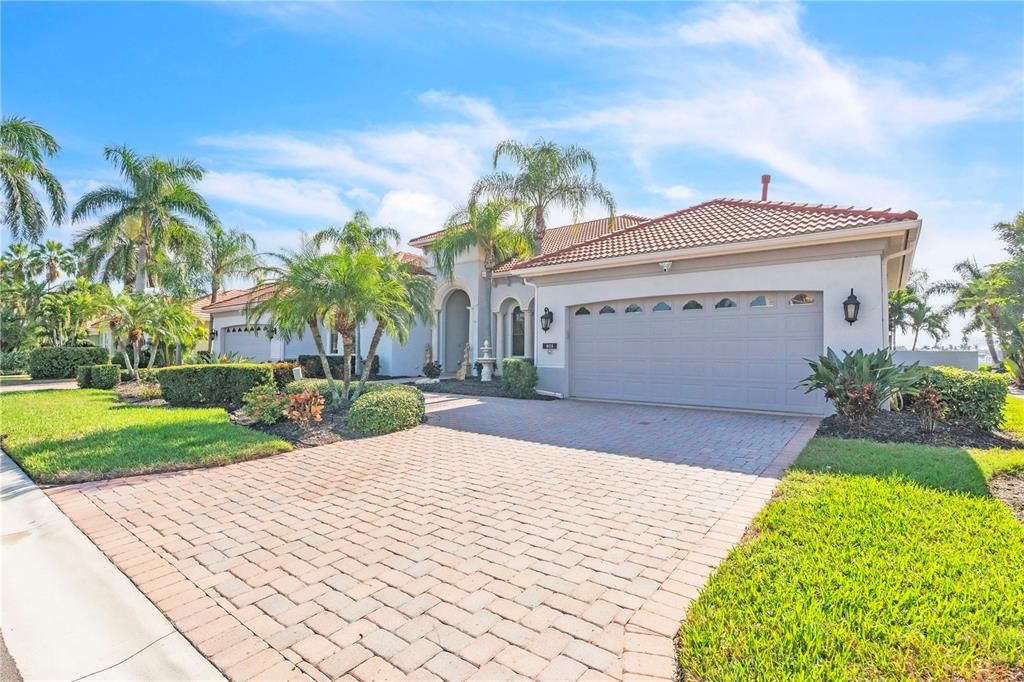 En Venta: $2,500,000 (4 camas, 4 baños, 4775 Pies cuadrados)