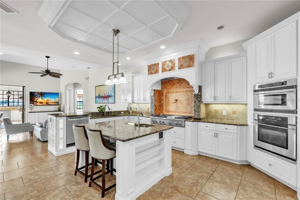 En Venta: $2,500,000 (4 camas, 4 baños, 4775 Pies cuadrados)