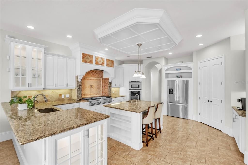 En Venta: $2,500,000 (4 camas, 4 baños, 4775 Pies cuadrados)