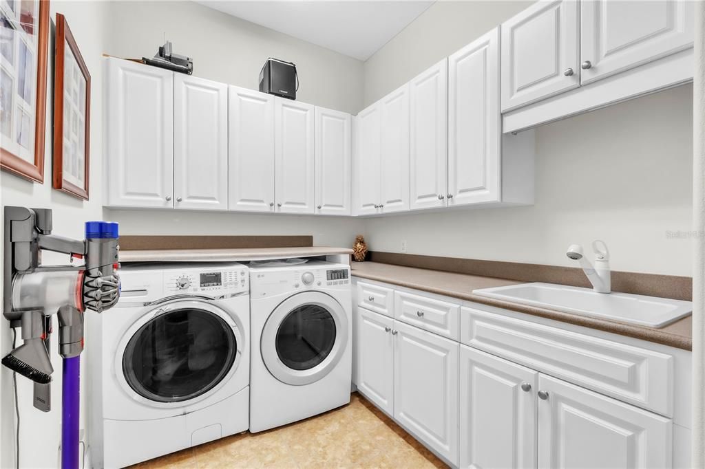 En Venta: $2,500,000 (4 camas, 4 baños, 4775 Pies cuadrados)