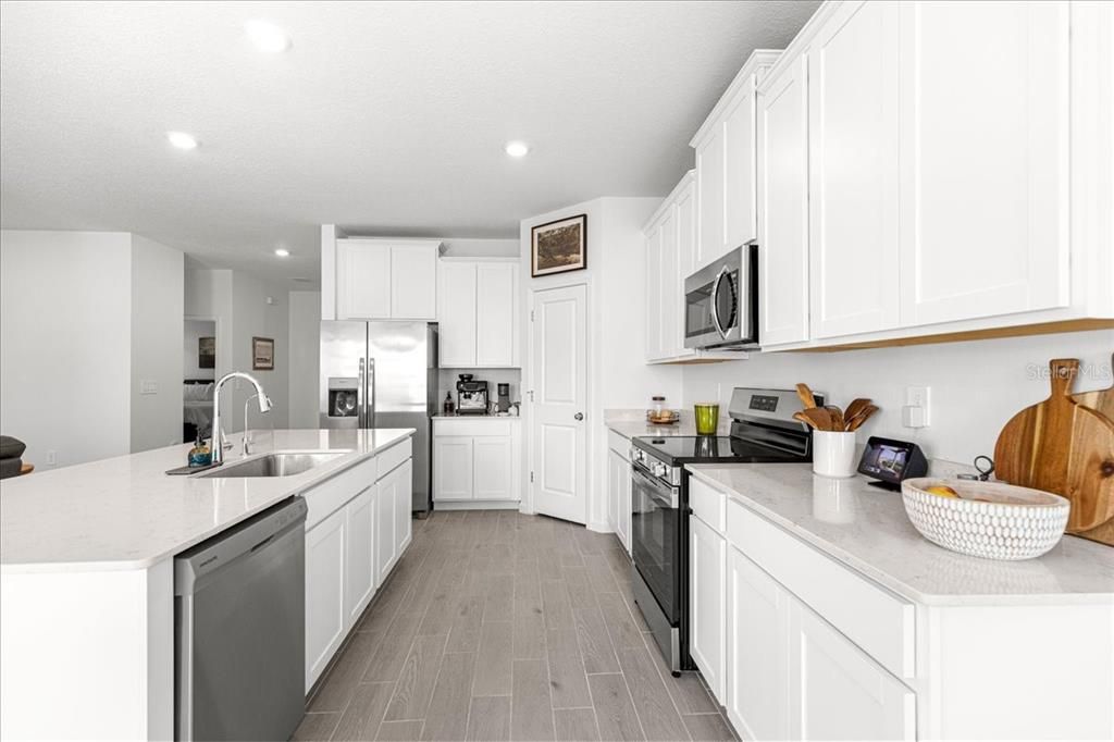 For Sale: $341,000 (4 beds, 3 baths, 2170 Square Feet)