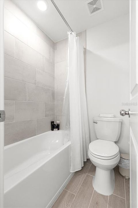 For Sale: $341,000 (4 beds, 3 baths, 2170 Square Feet)