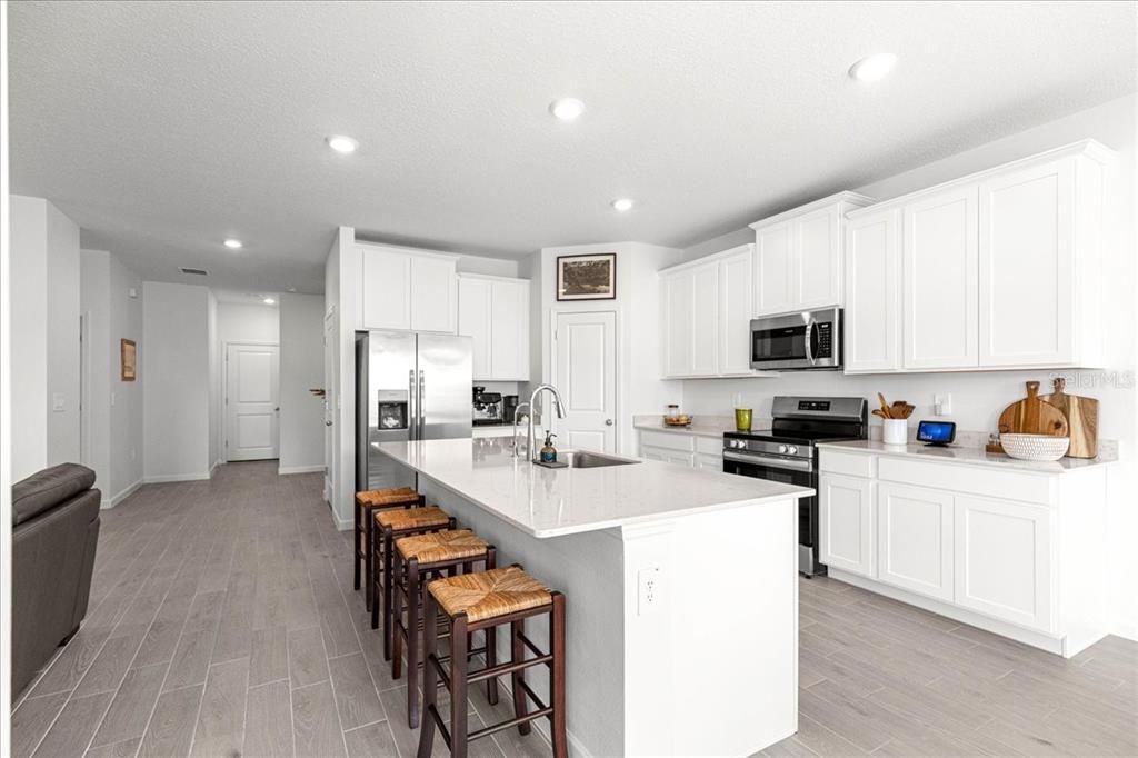 For Sale: $341,000 (4 beds, 3 baths, 2170 Square Feet)