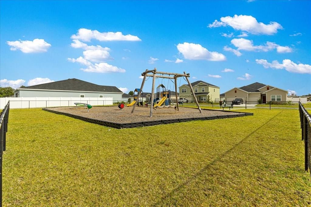 For Sale: $341,000 (4 beds, 3 baths, 2170 Square Feet)