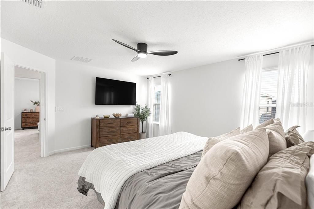 For Sale: $341,000 (4 beds, 3 baths, 2170 Square Feet)