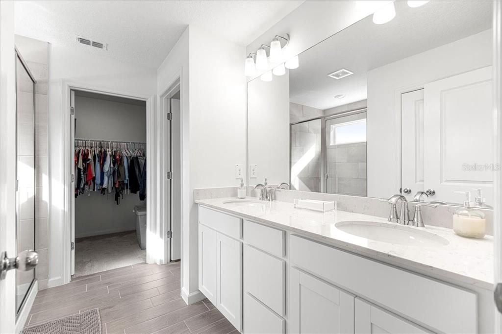 For Sale: $341,000 (4 beds, 3 baths, 2170 Square Feet)