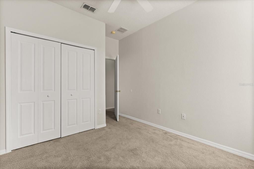 待售: $215,000 (3 贝兹, 2 浴室, 1262 平方英尺)