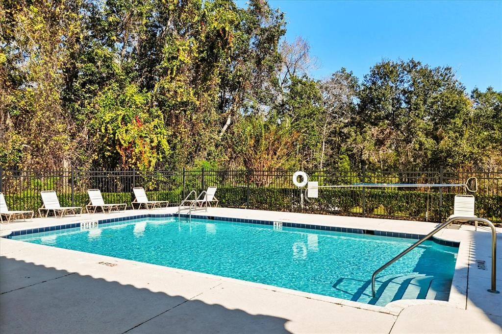 待售: $215,000 (3 贝兹, 2 浴室, 1262 平方英尺)