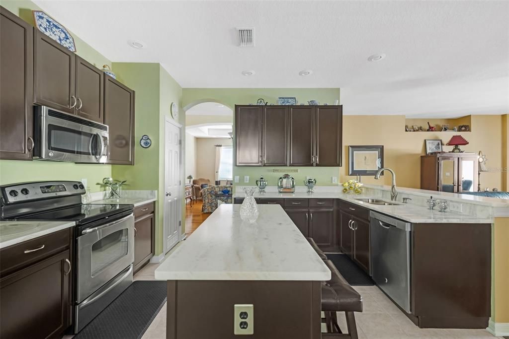 En Venta: $524,900 (4 camas, 3 baños, 2786 Pies cuadrados)